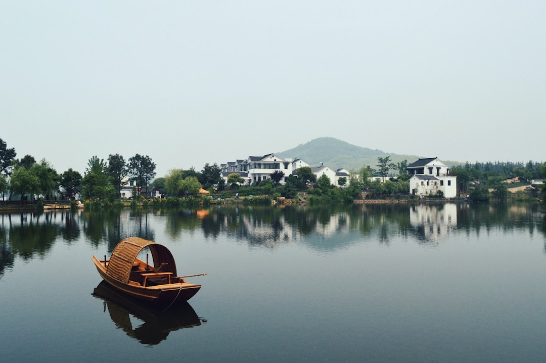 Photo Boat on water